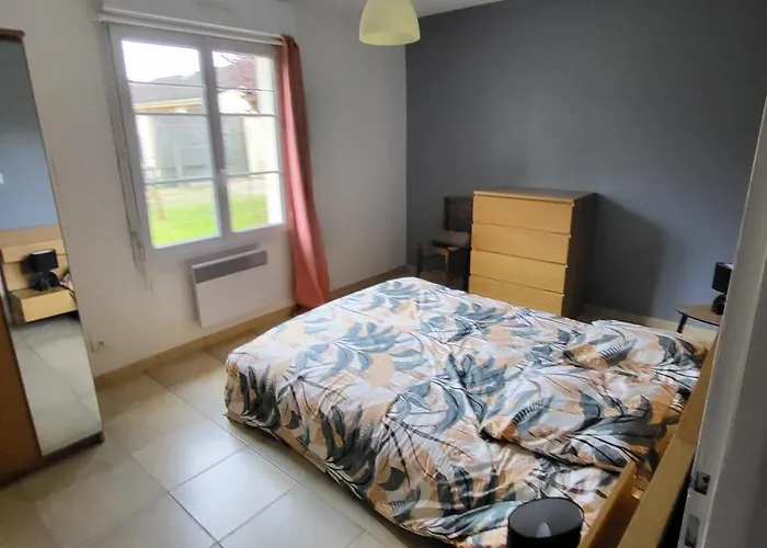 Maison De Plein Pied Avec Jardin Privatif Centre Ville