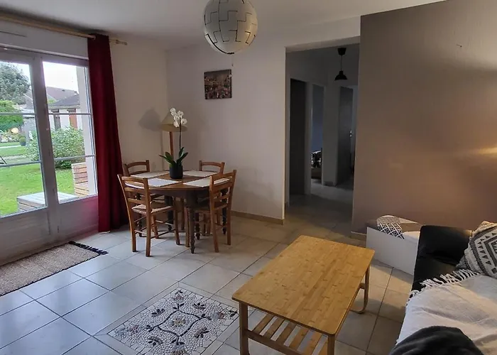 Maison De Plein Pied Avec Jardin Privatif Centre Ville